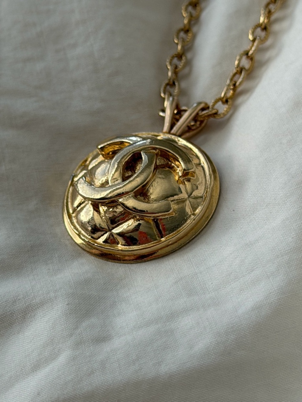 Vintage Gold-Tone Chanel Interlocking CC Pendant Necklace - Picture 7 of 17